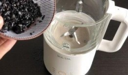 黑芝麻豆浆咖啡拍照,浓郁香醇，唤醒味蕾的绝妙饮品